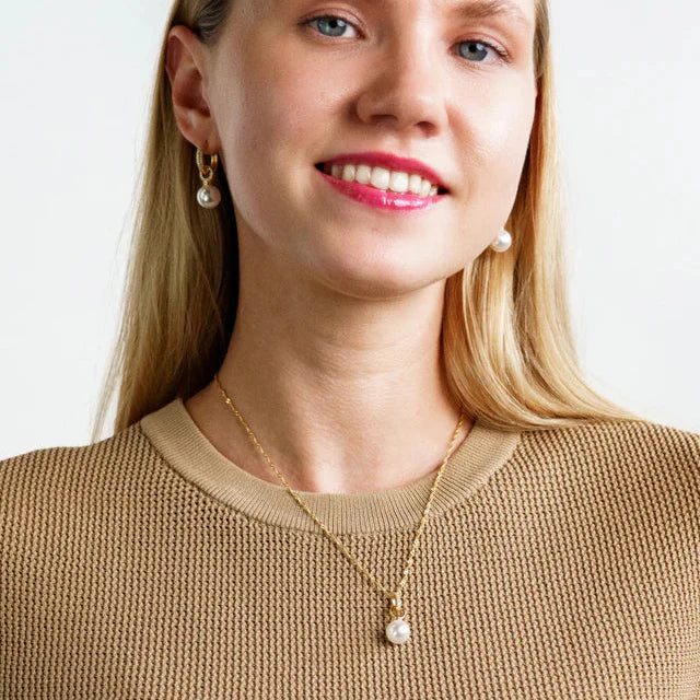 Adagio Pearl Duo Pendant Gold